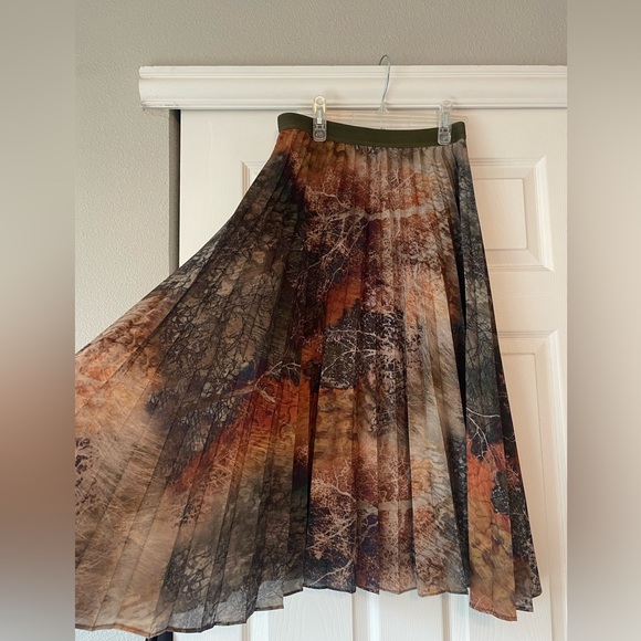 Lalipop Designs flowy printed below knee skirt - Picture 2 of 7